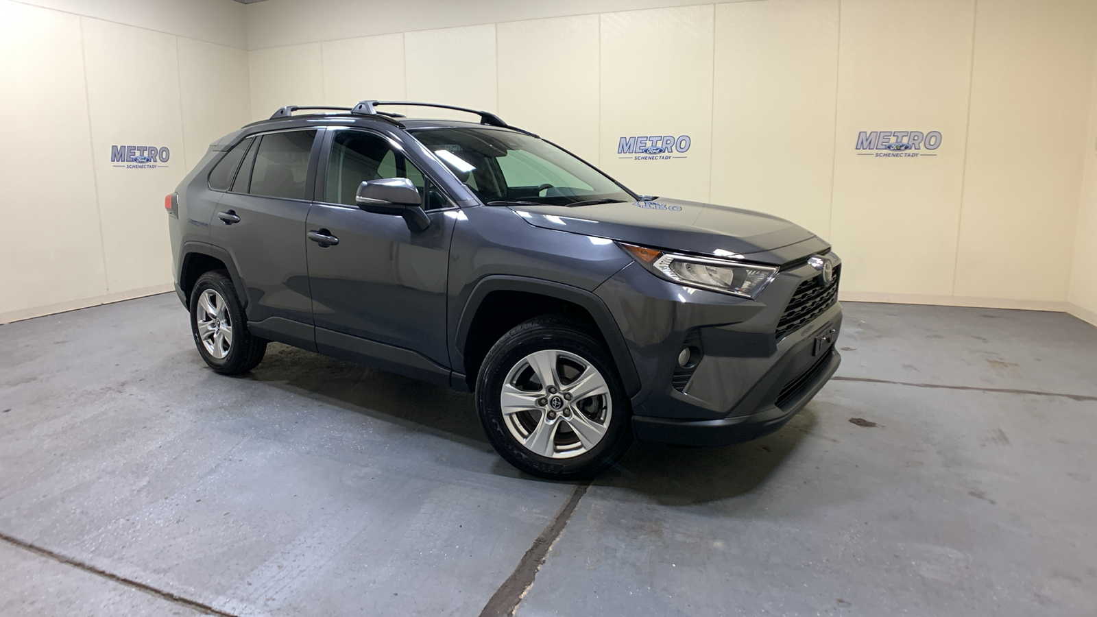 2020 Toyota RAV4 XLE 1