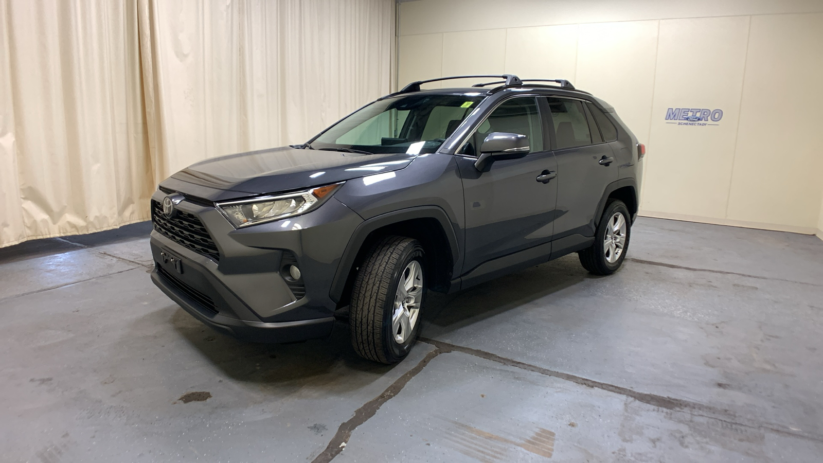 2020 Toyota RAV4 XLE 7