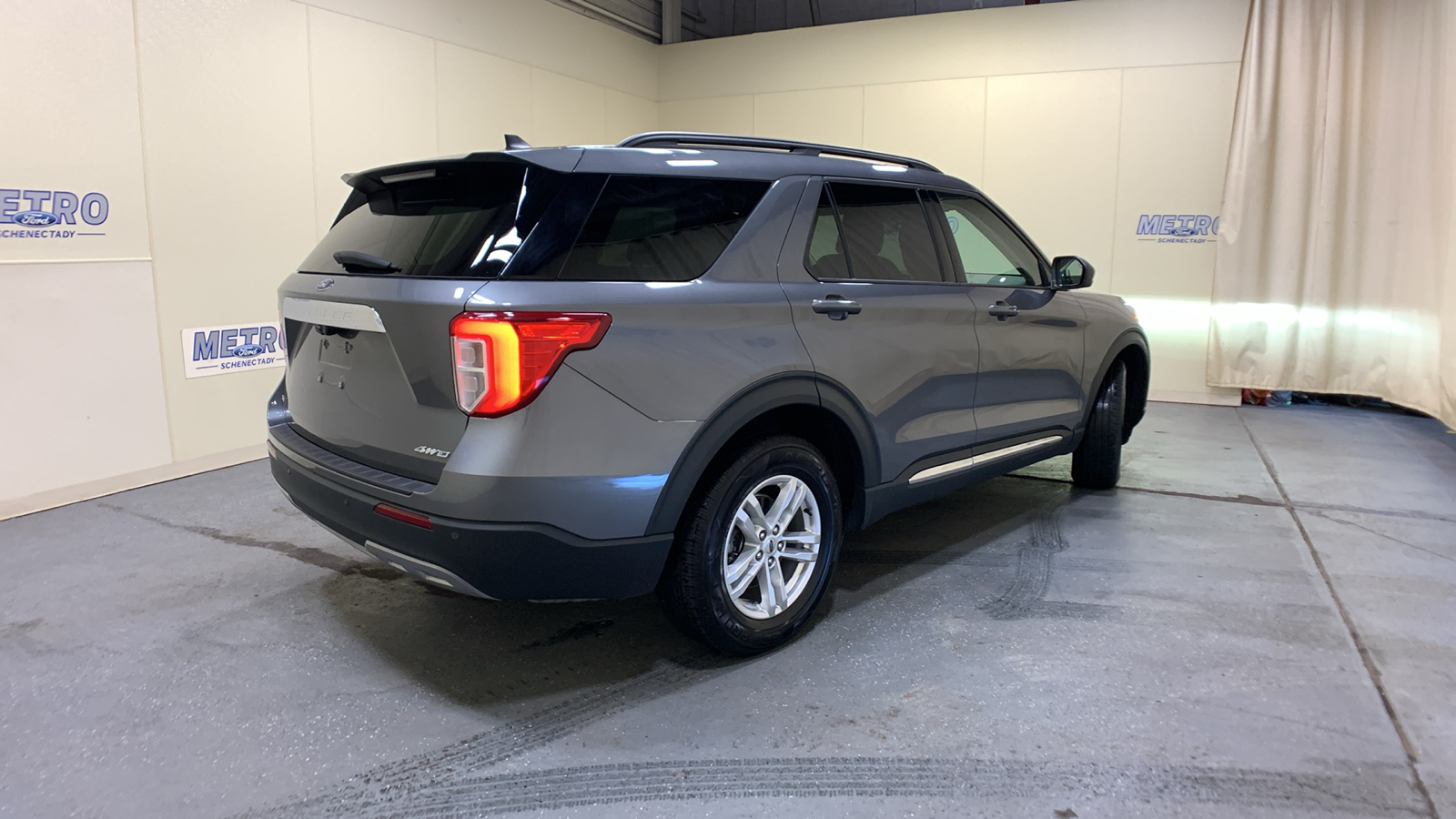 2022 Ford Explorer XLT 3