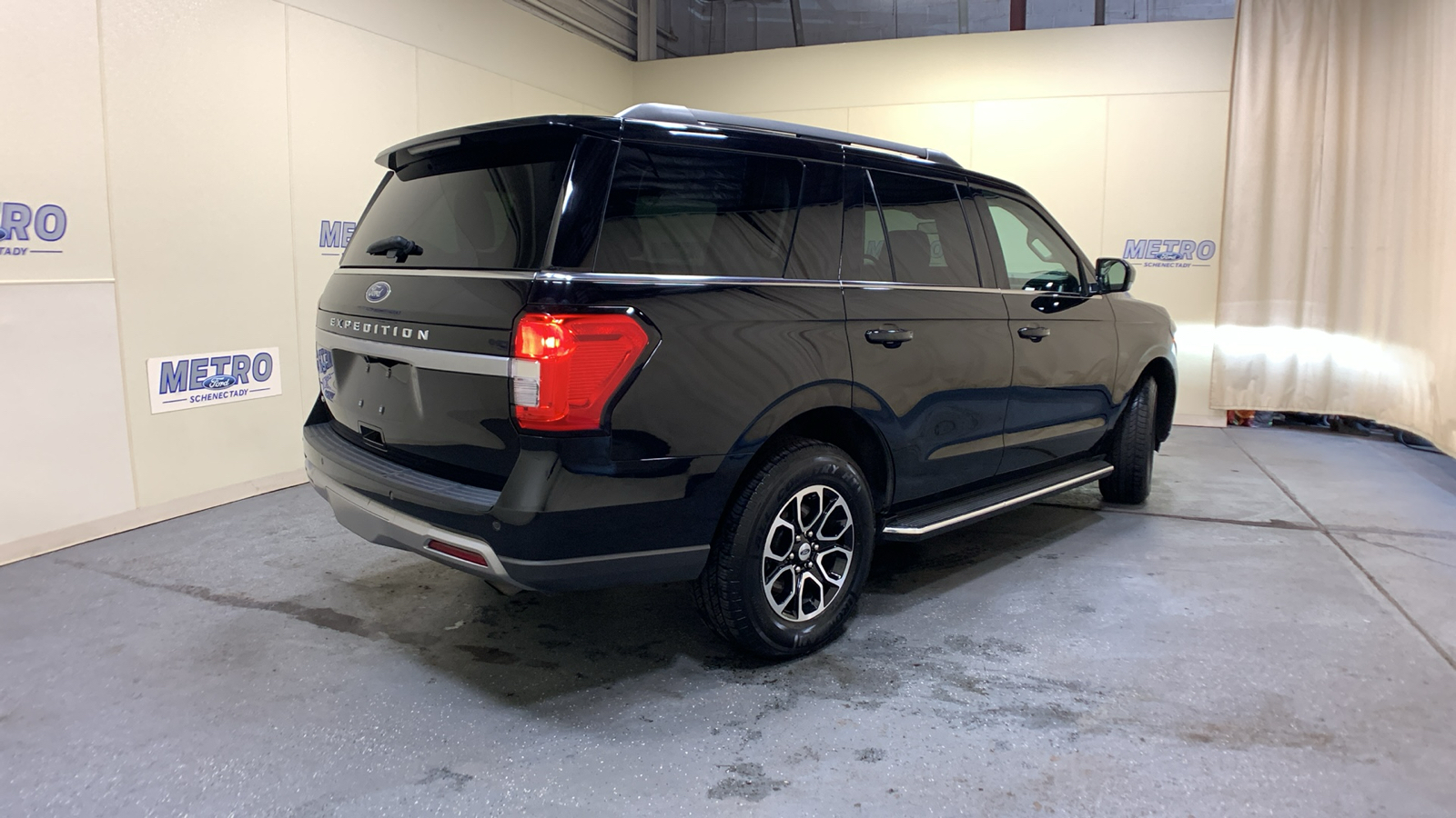 2022 Ford Expedition XLT 3