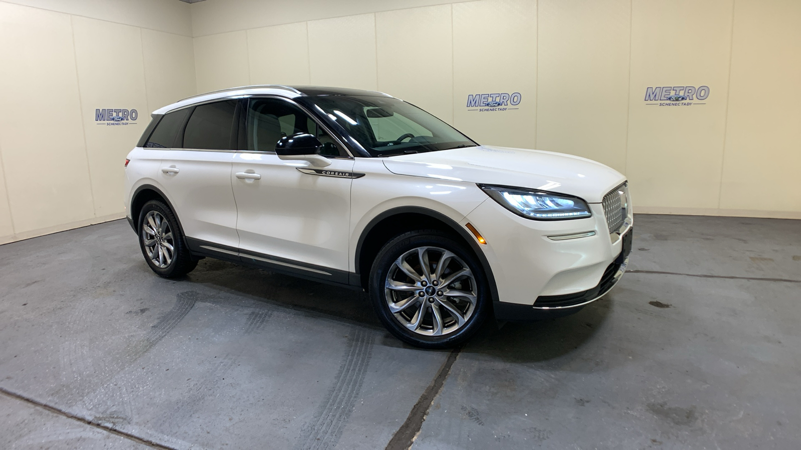 2020 Lincoln Corsair Standard 1