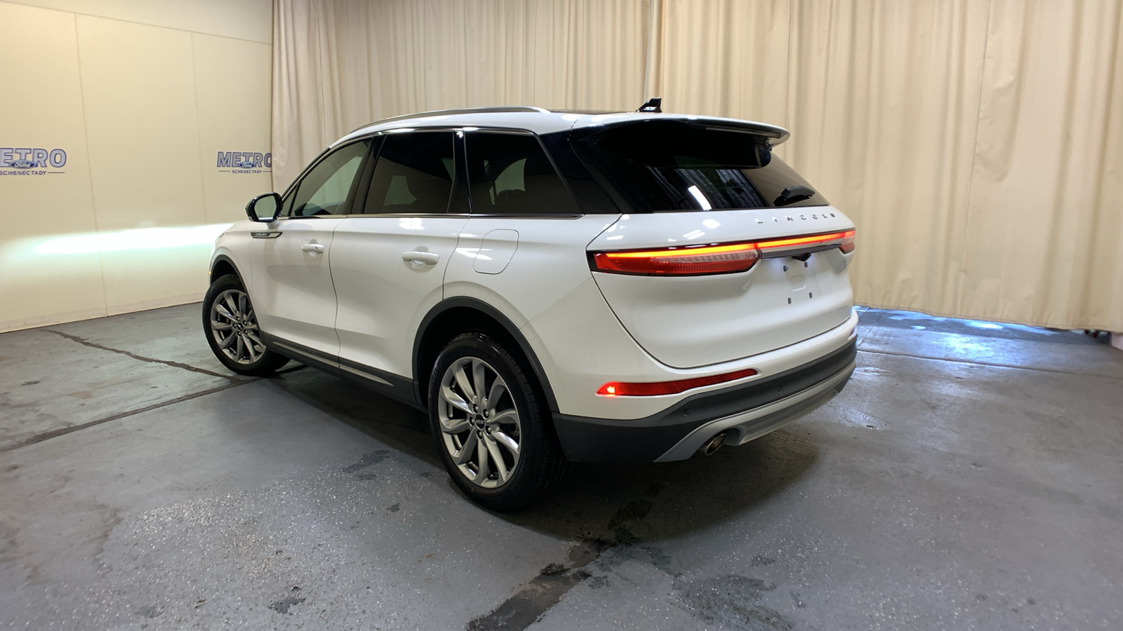 2020 Lincoln Corsair Standard 5