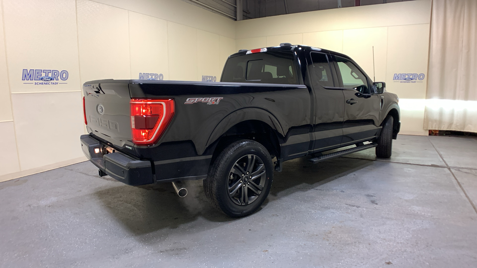 2022 Ford F-150 XLT 3