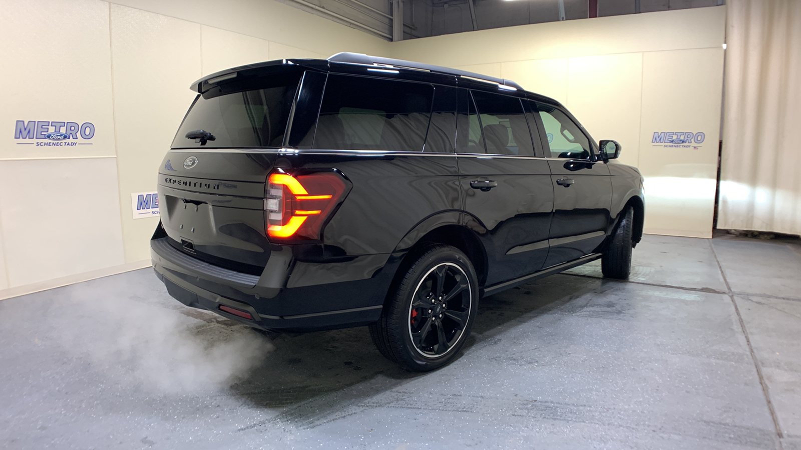 2023 Ford Expedition Limited 3