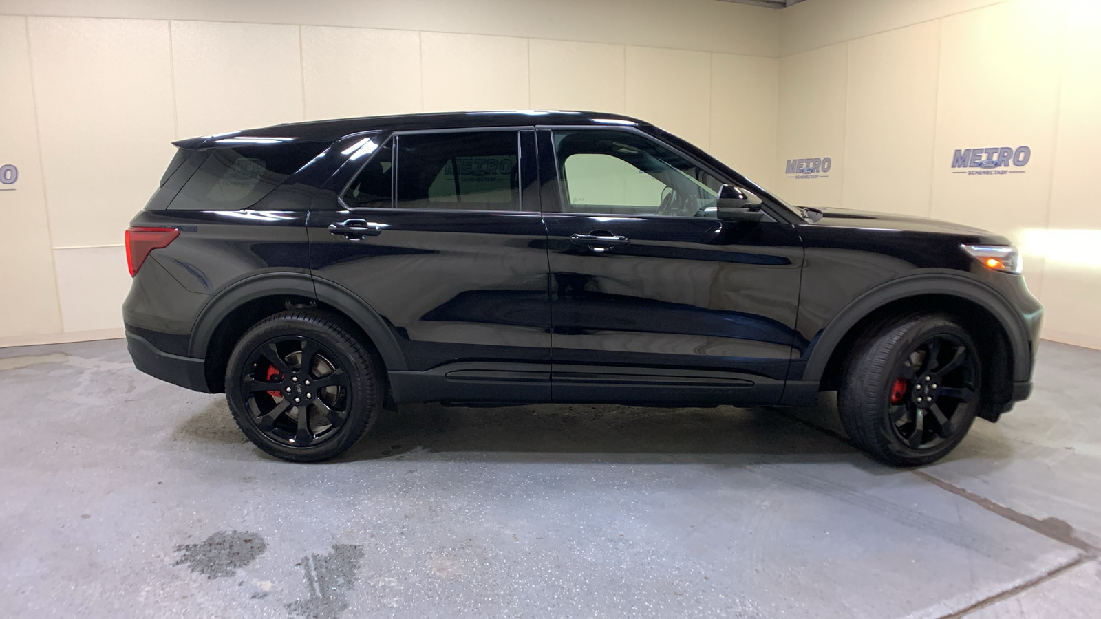 2021 Ford Explorer ST 2