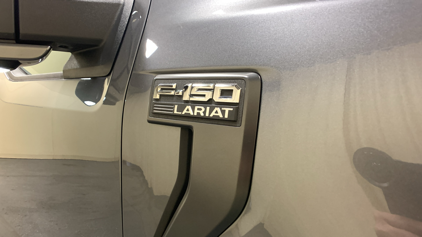 2021 Ford F-150 Lariat 10