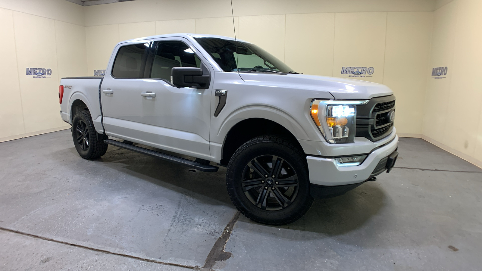 2021 Ford F-150 XLT 1