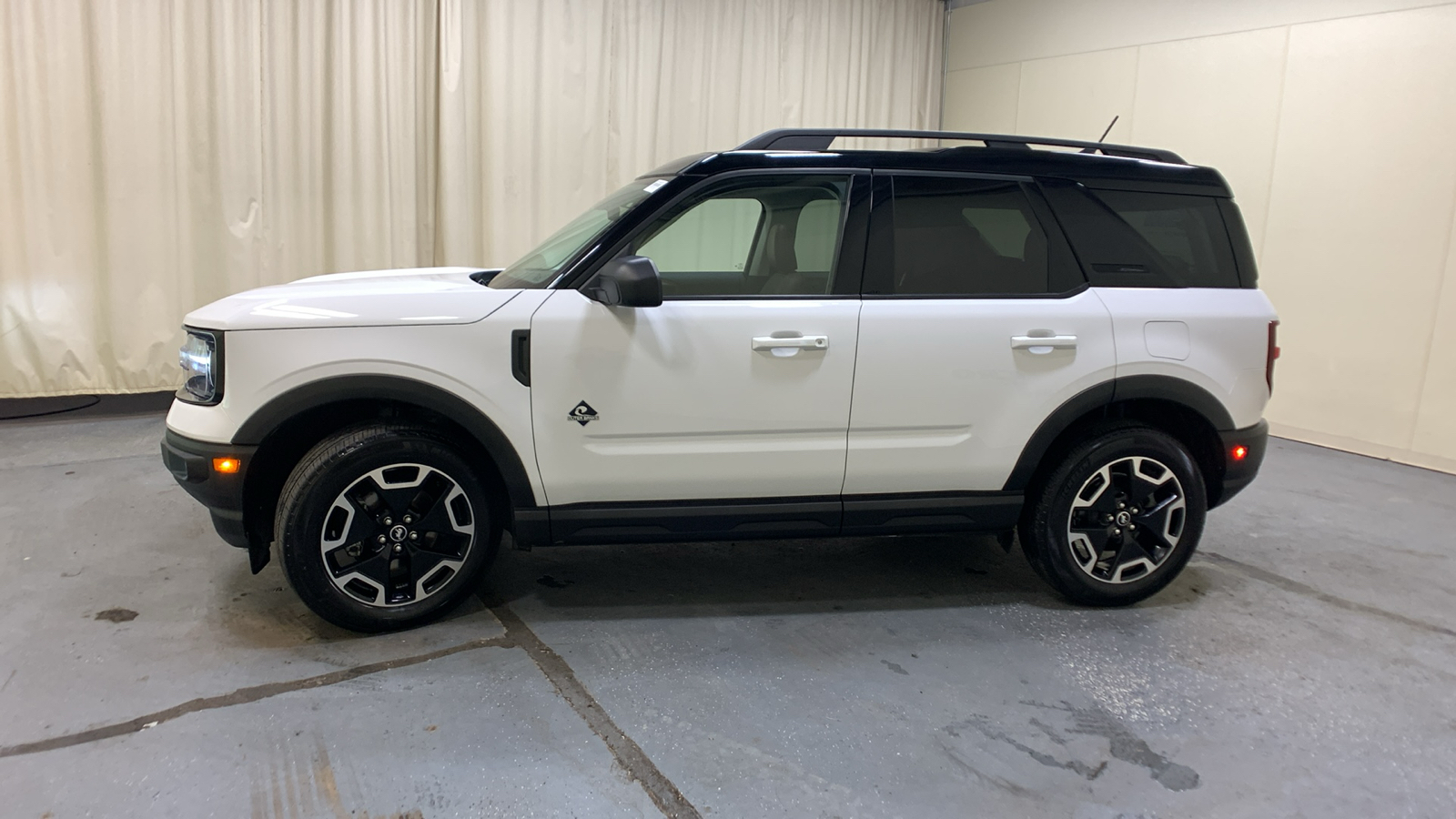 2021 Ford Bronco Sport Outer Banks 6