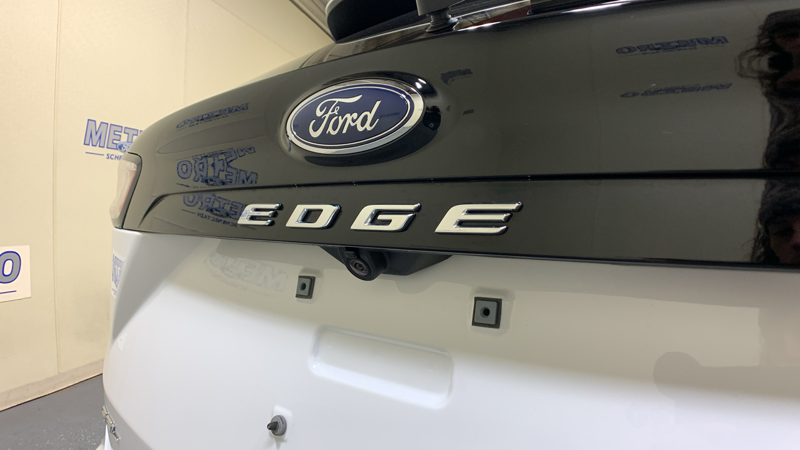 2021 Ford Edge SEL 17