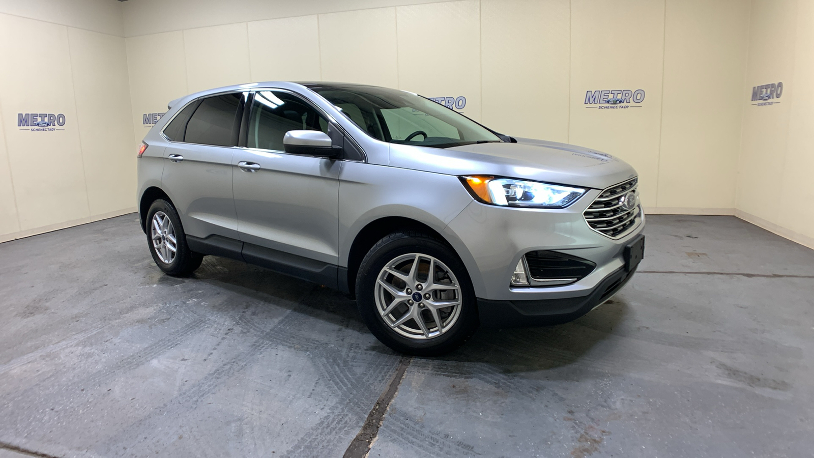 2022 Ford Edge SEL 1