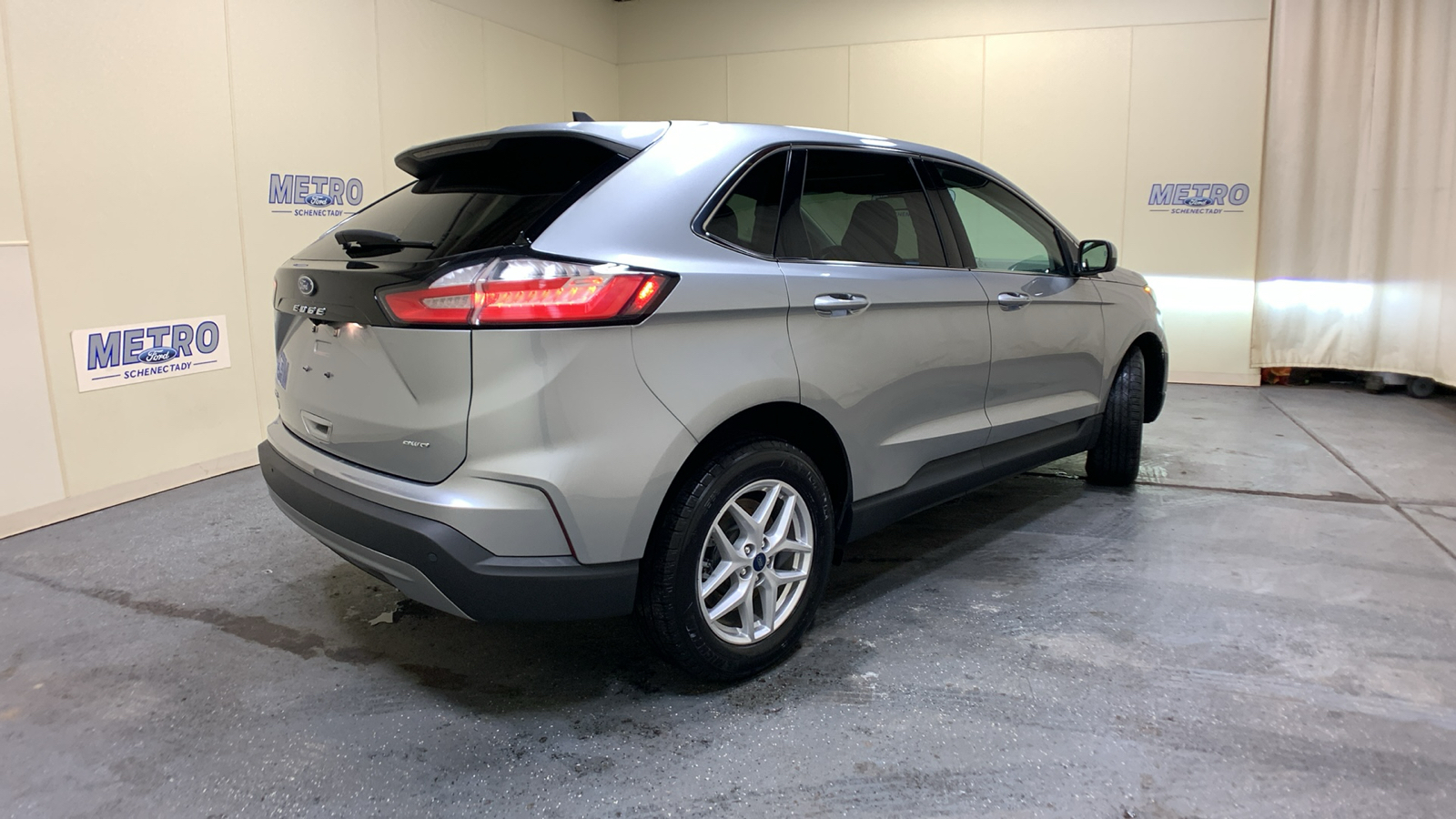 2022 Ford Edge SEL 3