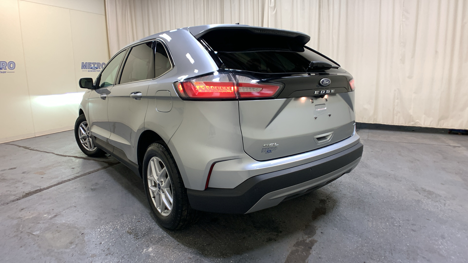 2022 Ford Edge SEL 5