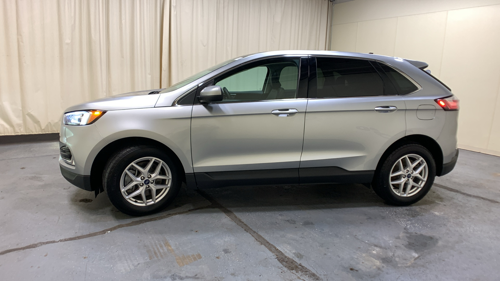 2022 Ford Edge SEL 6