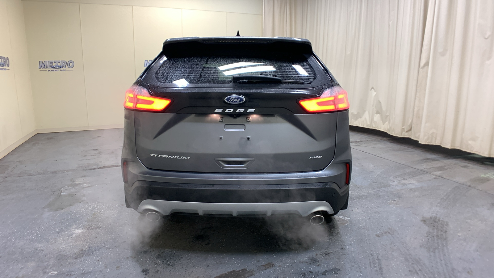 2021 Ford Edge Titanium 4