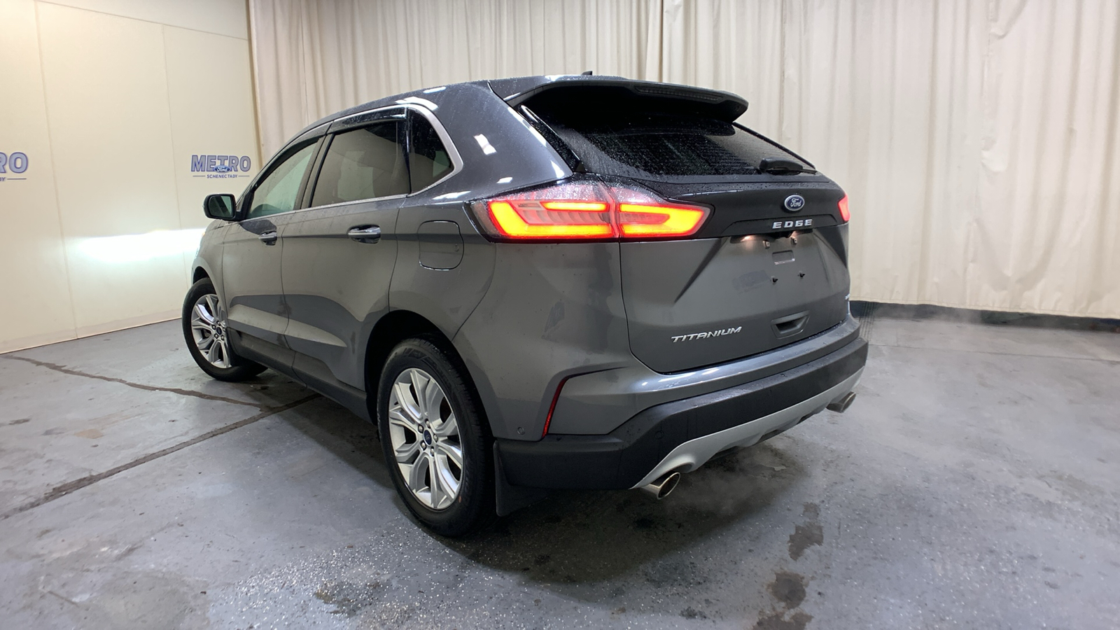 2021 Ford Edge Titanium 5