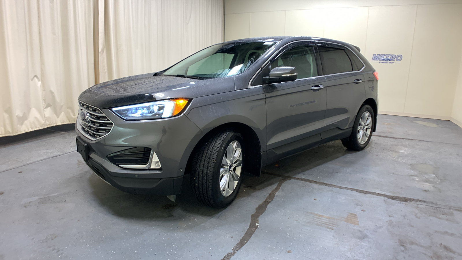 2021 Ford Edge Titanium 7