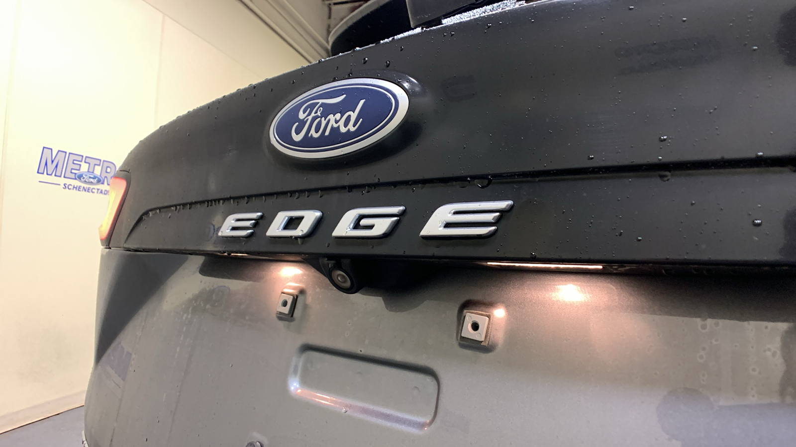 2021 Ford Edge Titanium 17