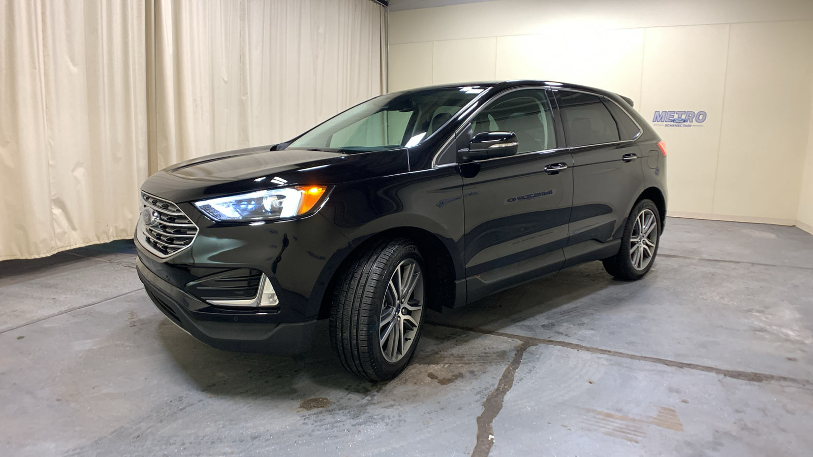 2022 Ford Edge Titanium 49