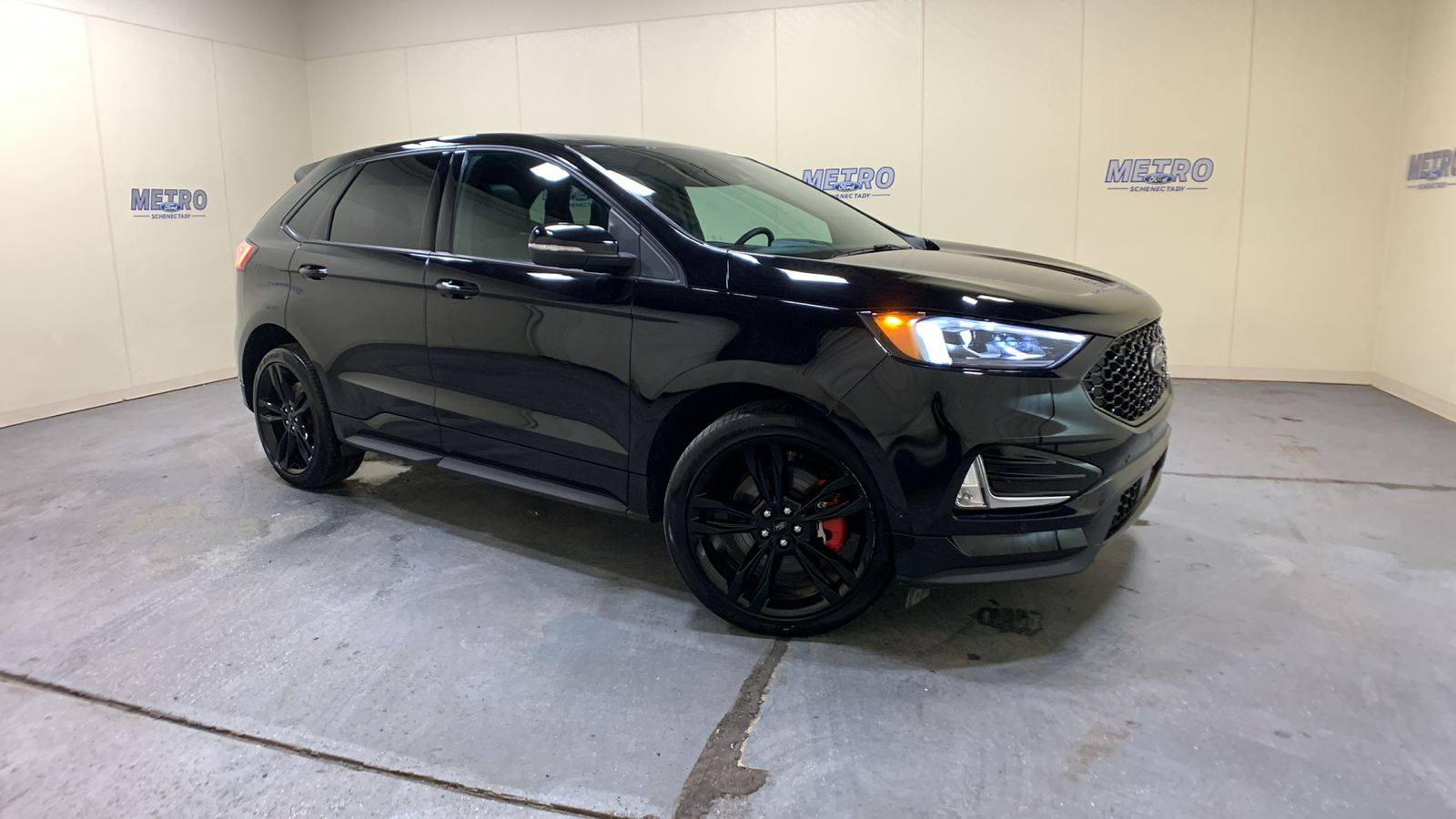 2022 Ford Edge ST 1