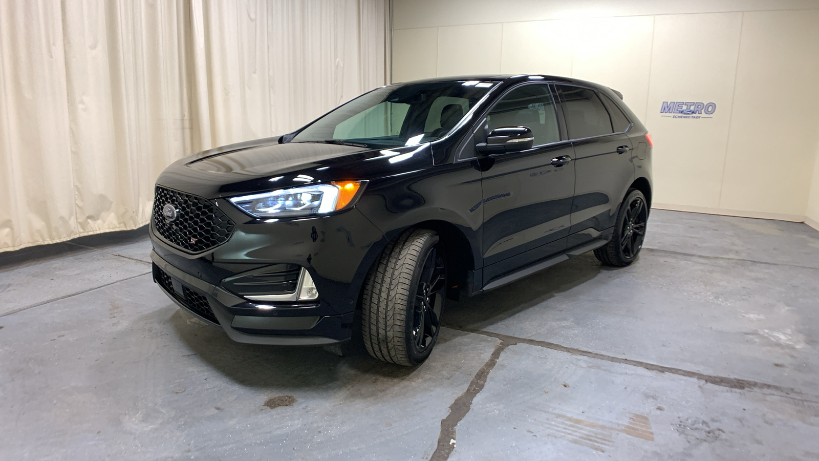 2022 Ford Edge ST 7