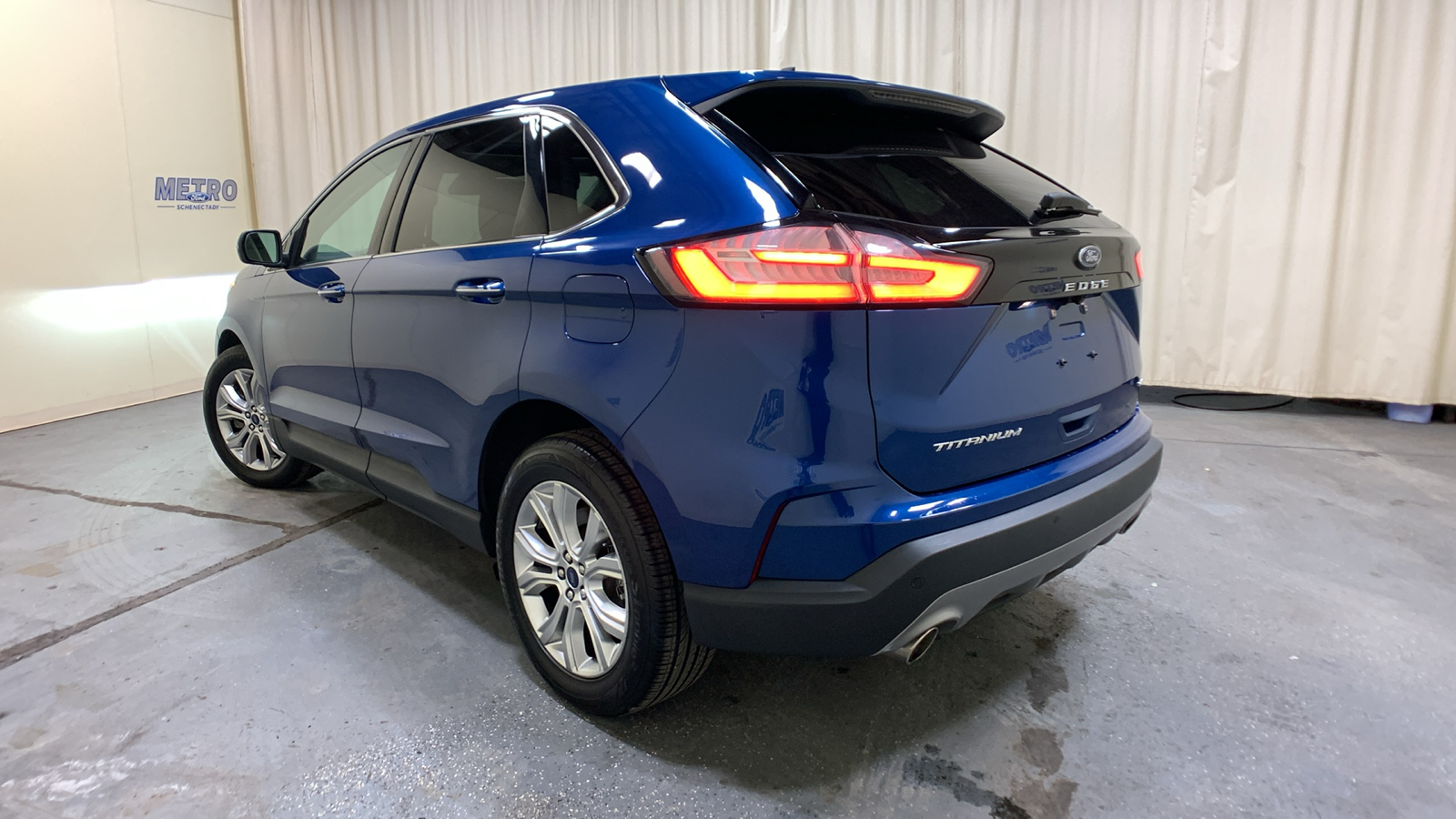 2022 Ford Edge Titanium 5