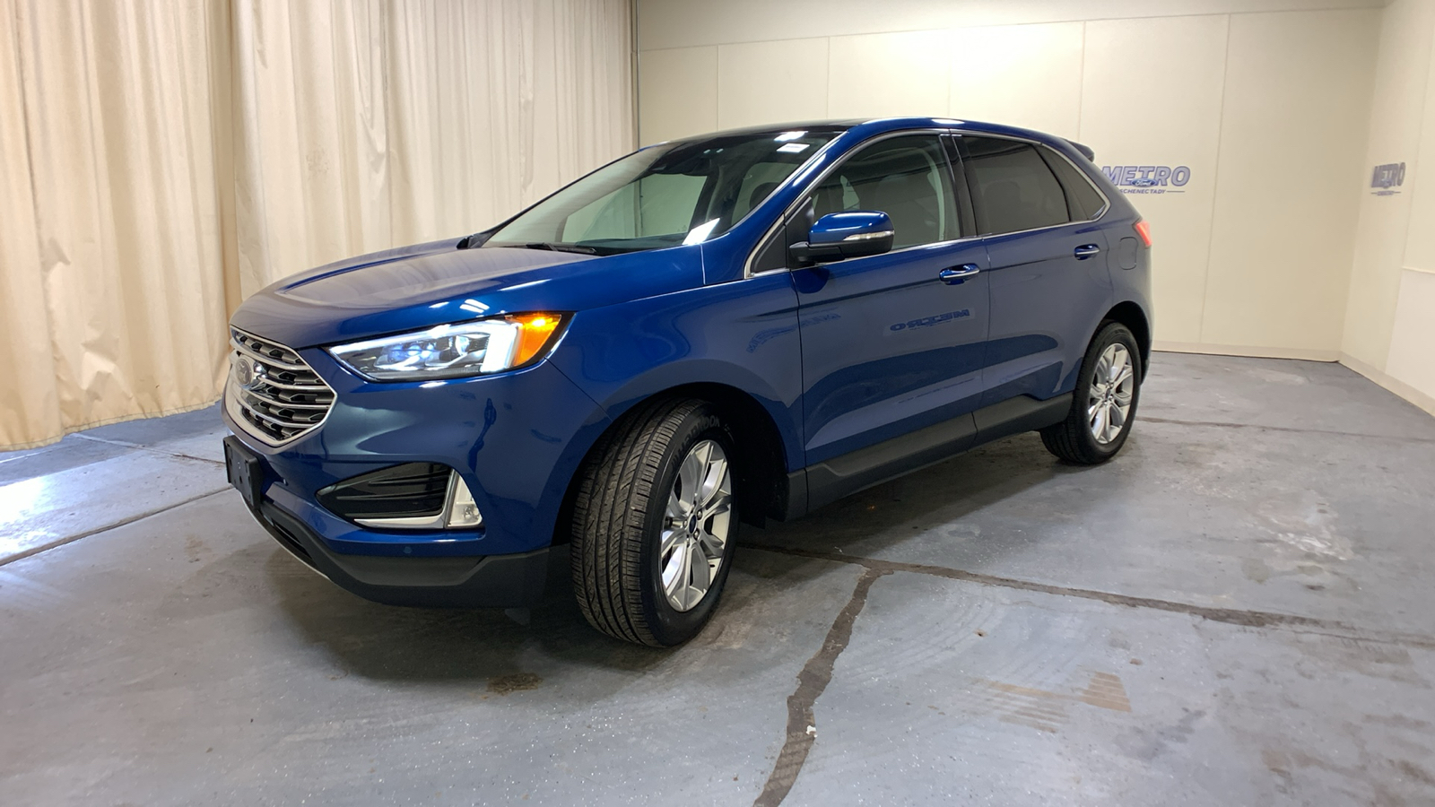 2022 Ford Edge Titanium 7