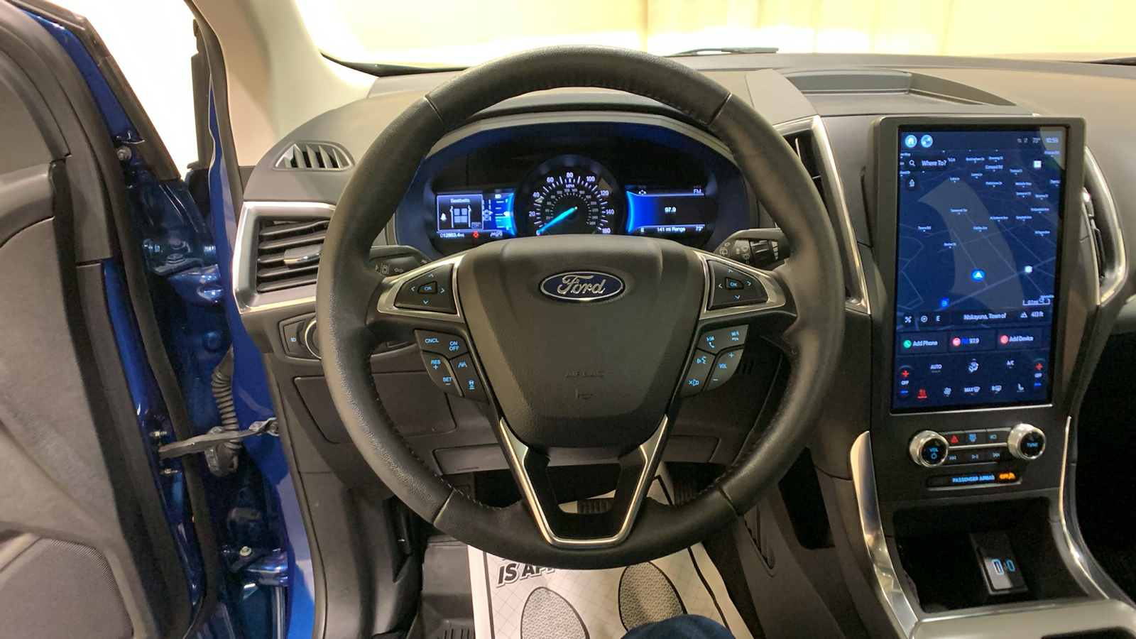 2022 Ford Edge Titanium 35