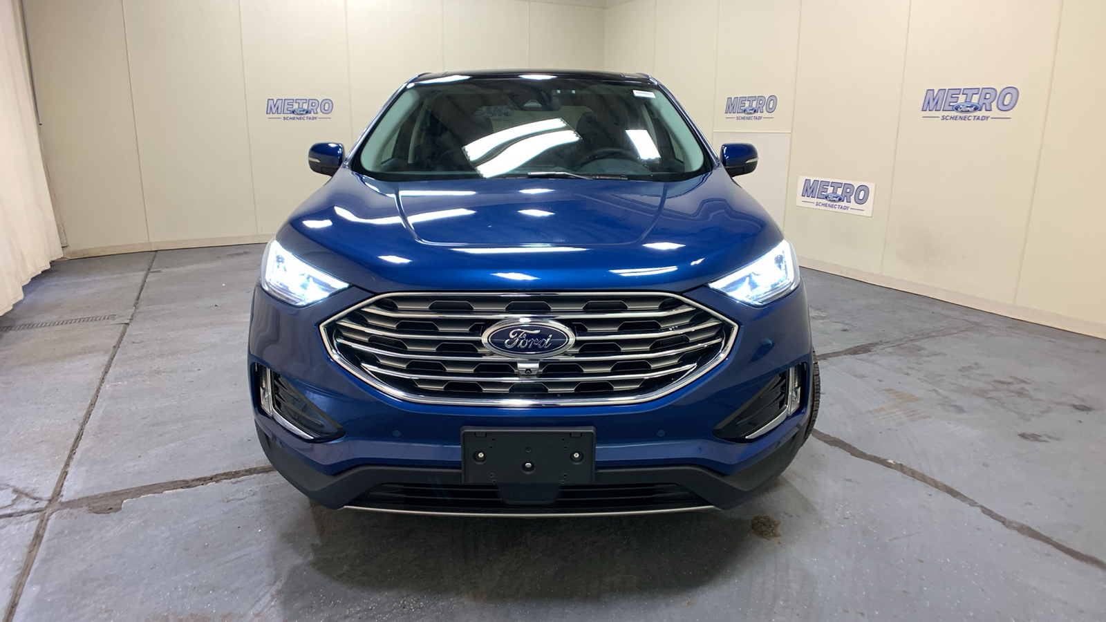 2022 Ford Edge Titanium 51