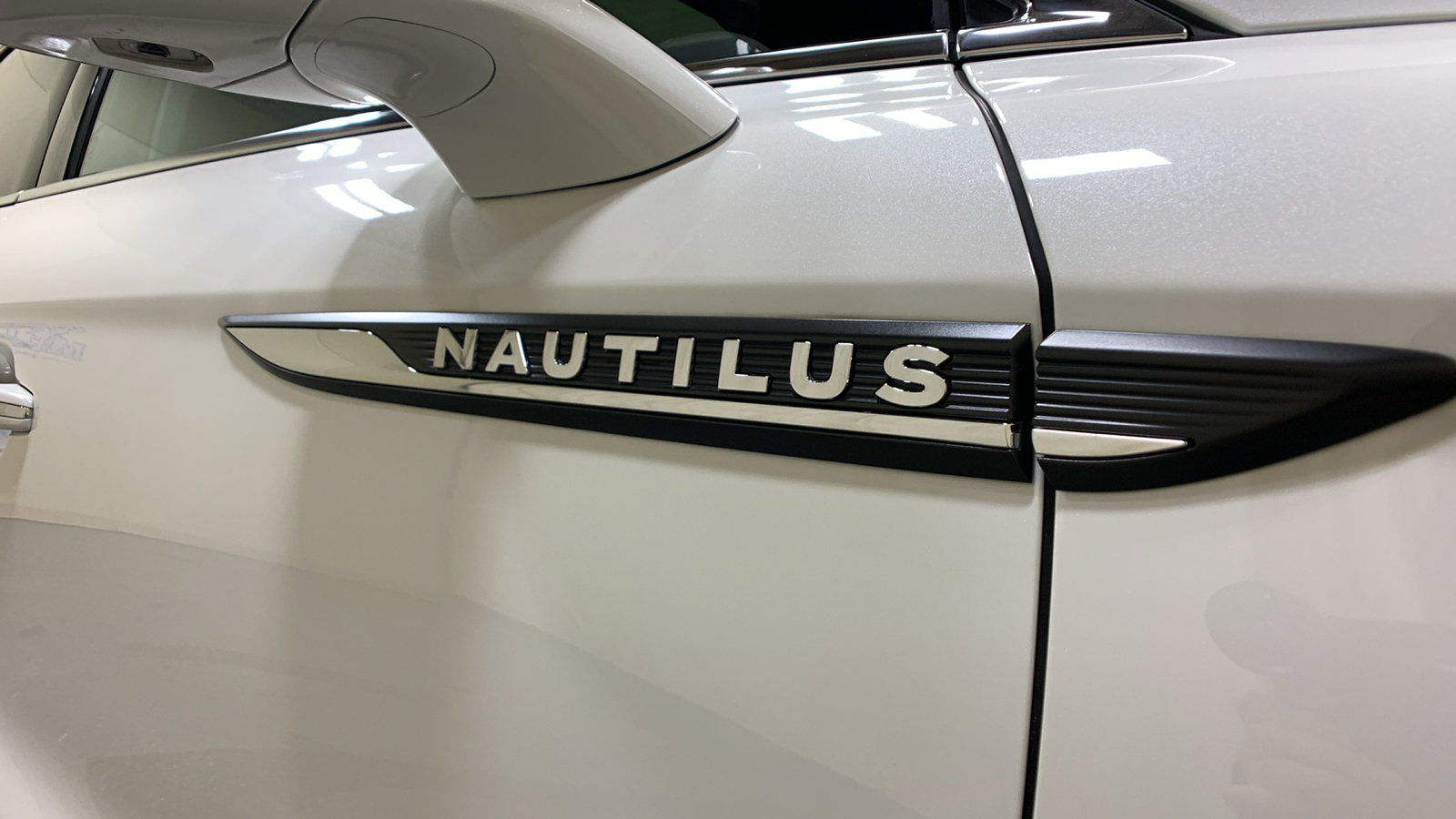 2020 Lincoln Nautilus Reserve 10