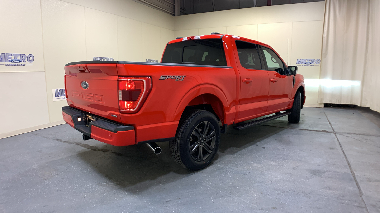 2022 Ford F-150 XLT 3