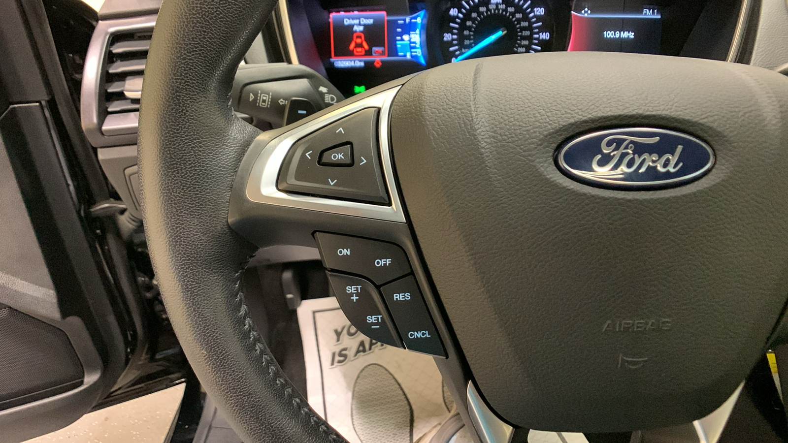 2018 Ford Fusion Titanium 33