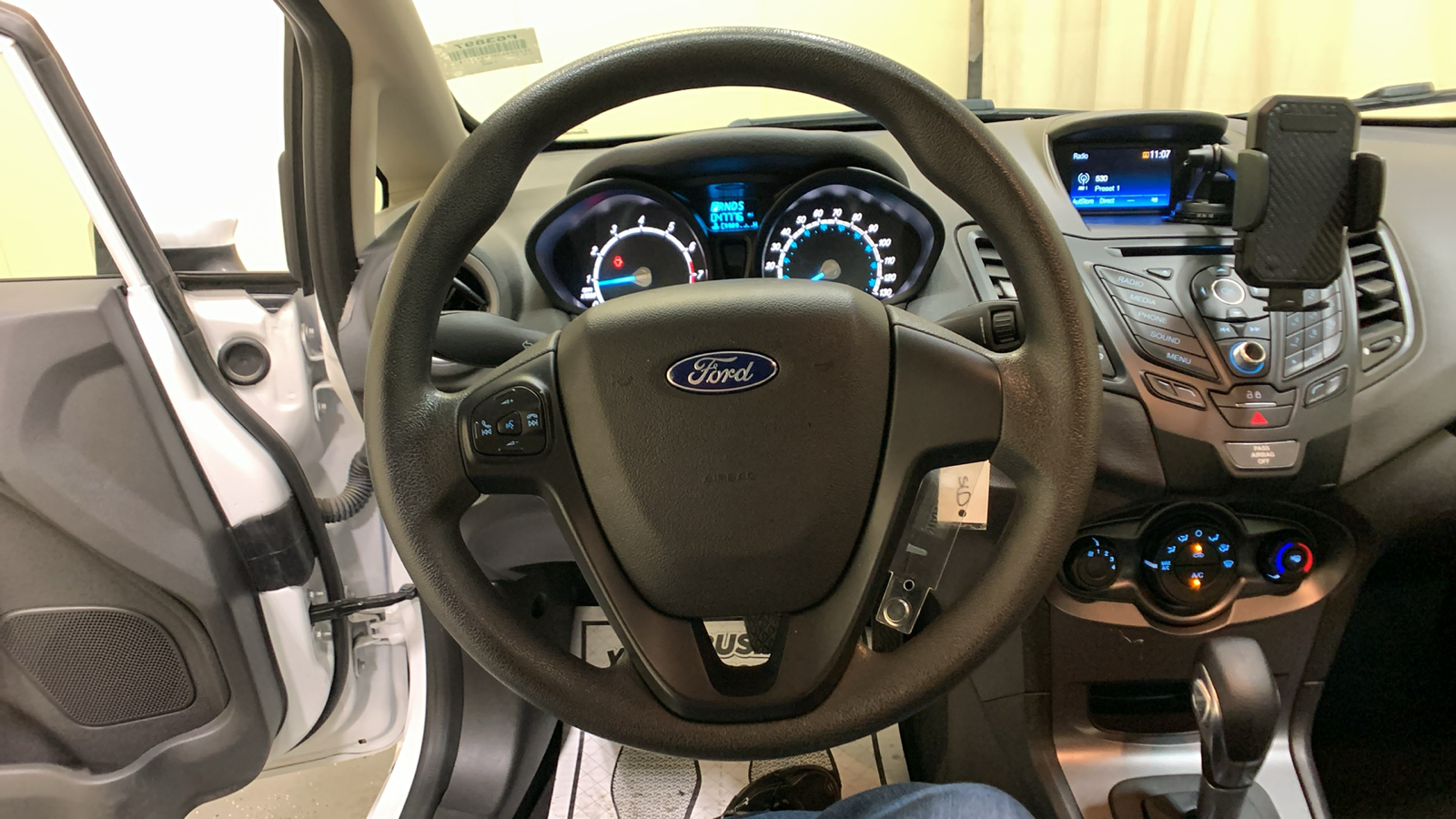 2019 Ford Fiesta S 28