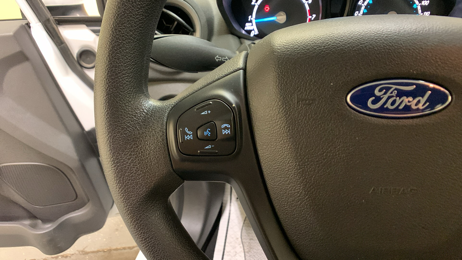 2019 Ford Fiesta S 29