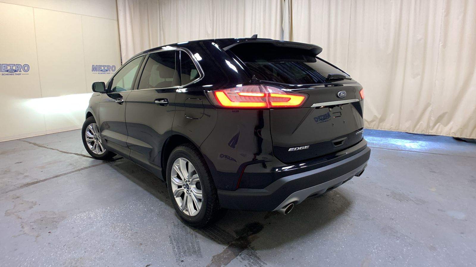 2020 Ford Edge Titanium 5