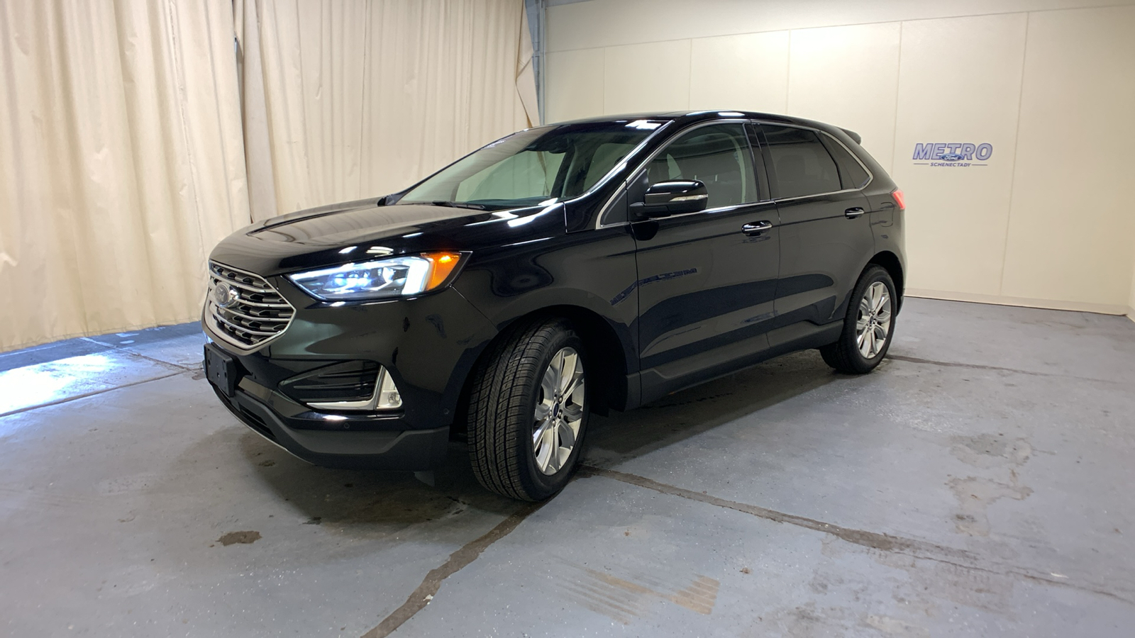 2020 Ford Edge Titanium 49