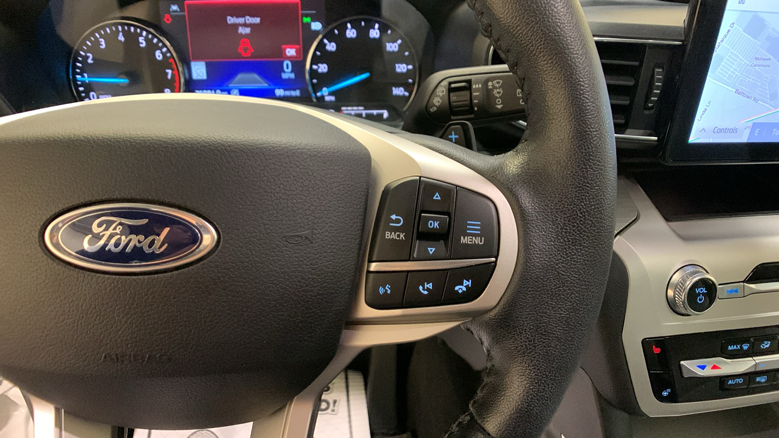 2021 Ford Explorer XLT 38