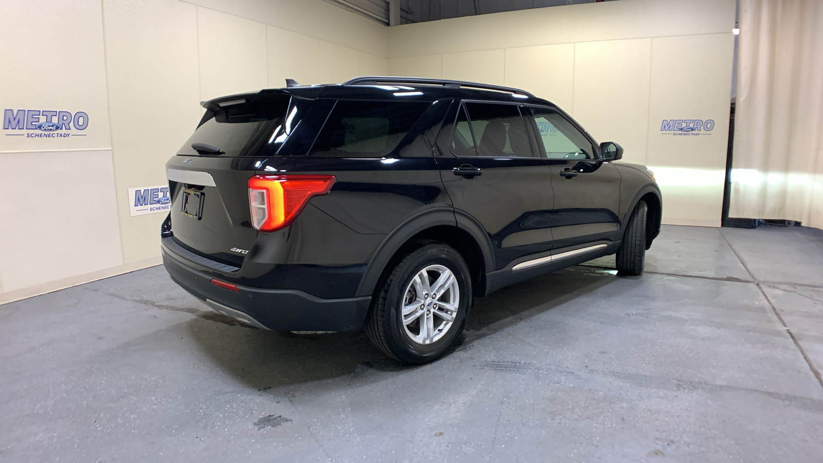 2021 Ford Explorer XLT 3