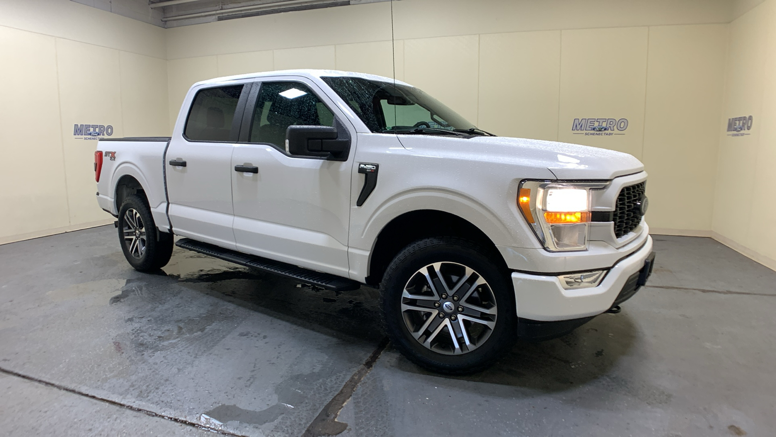 2021 Ford F-150 XL 1