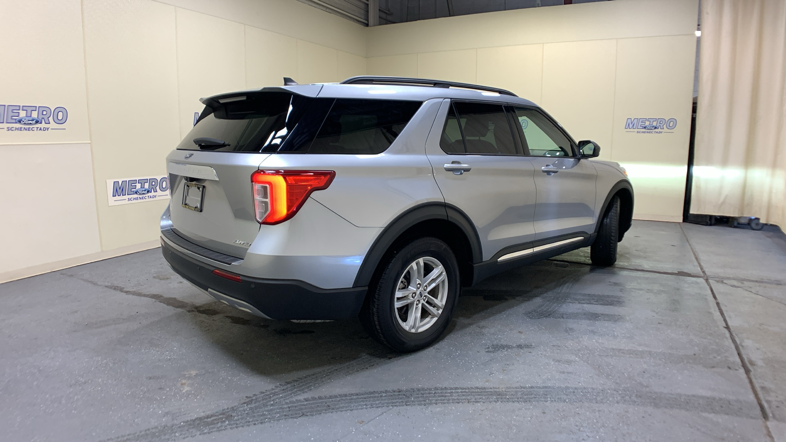 2021 Ford Explorer XLT 3