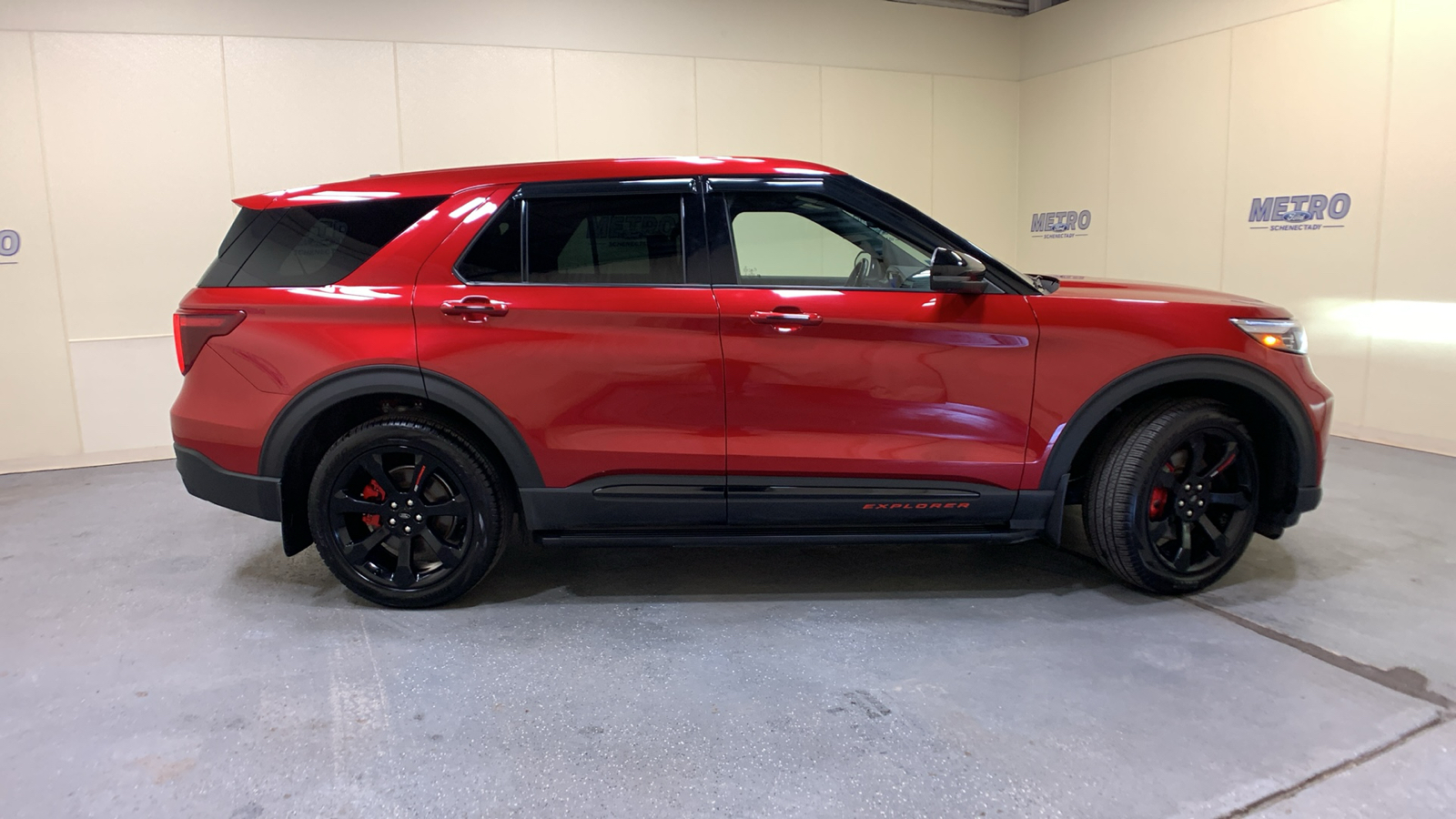 2022 Ford Explorer ST 2