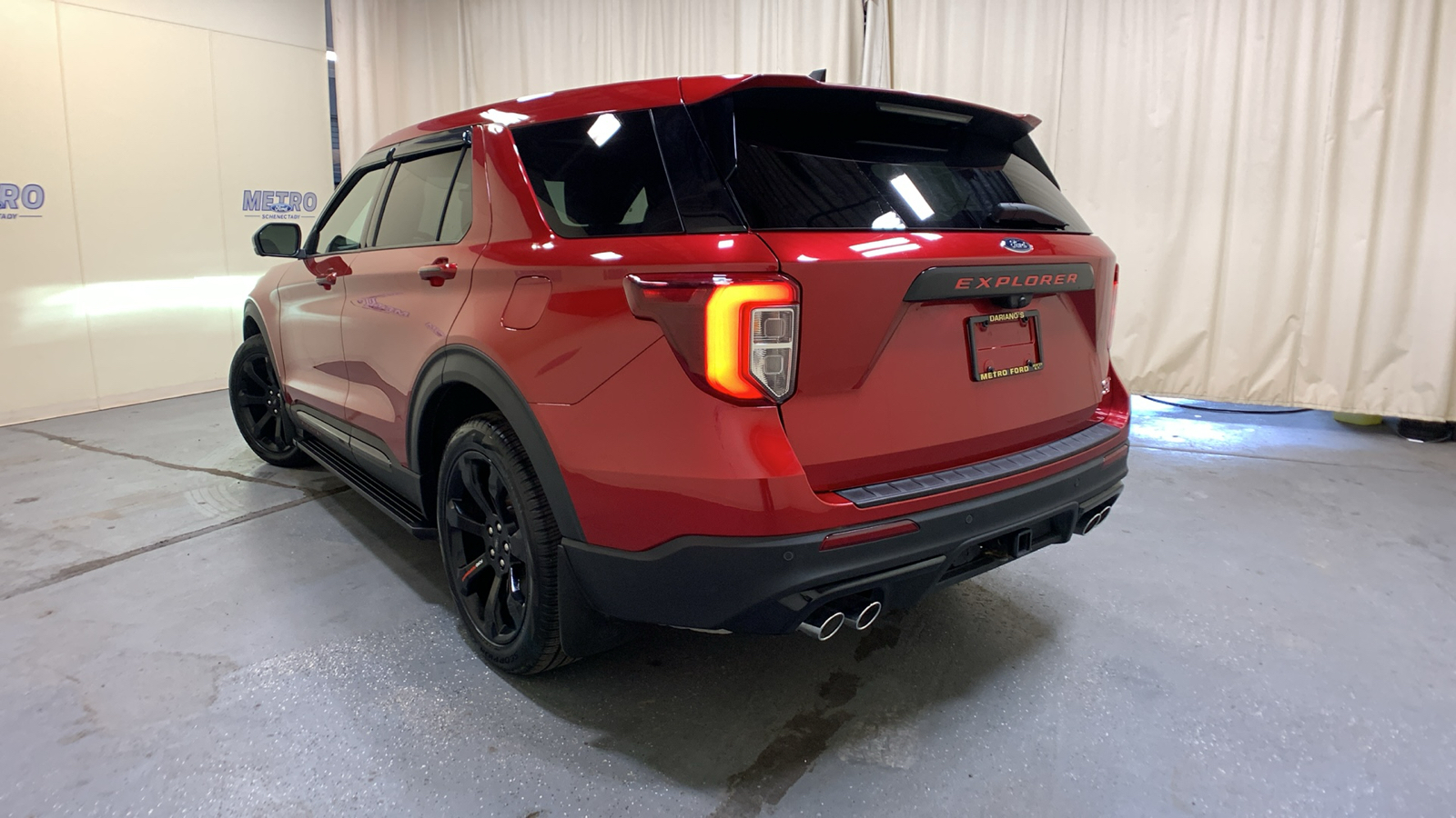 2022 Ford Explorer ST 5