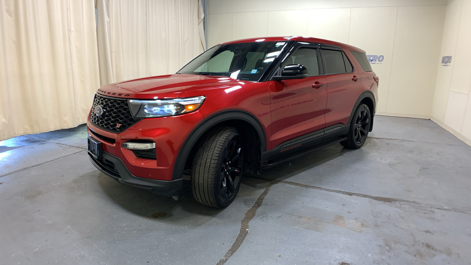 2022 Ford Explorer ST 7