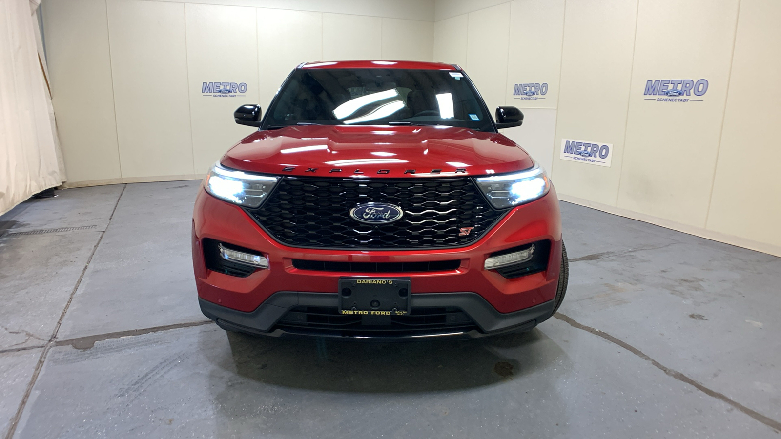 2022 Ford Explorer ST 8