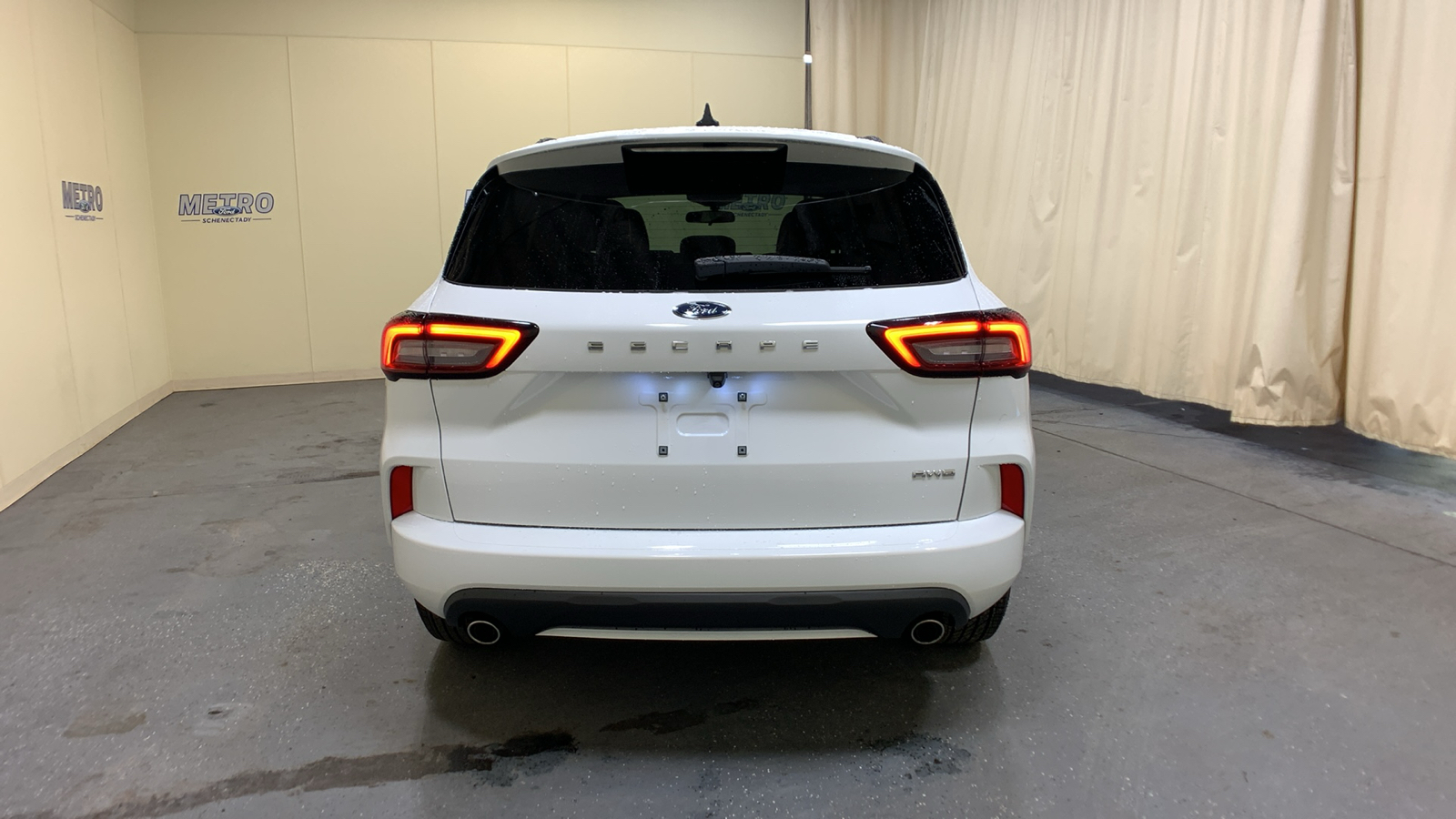 2023 Ford Escape ST-Line 4