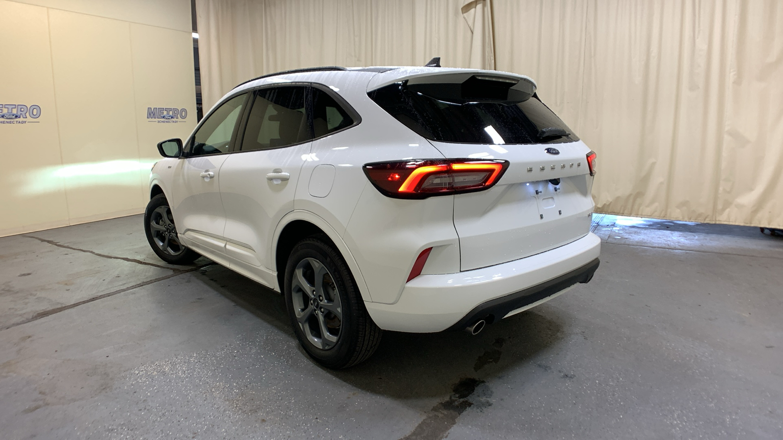 2023 Ford Escape ST-Line 5