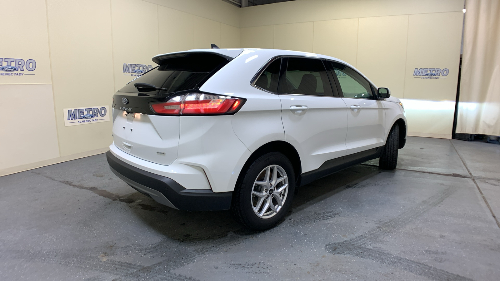 2024 Ford Edge SEL 3