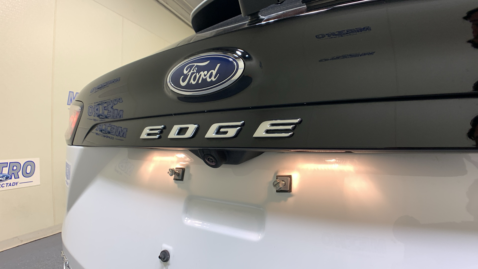 2024 Ford Edge SEL 17