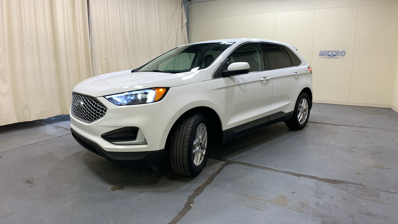 2024 Ford Edge SEL 44