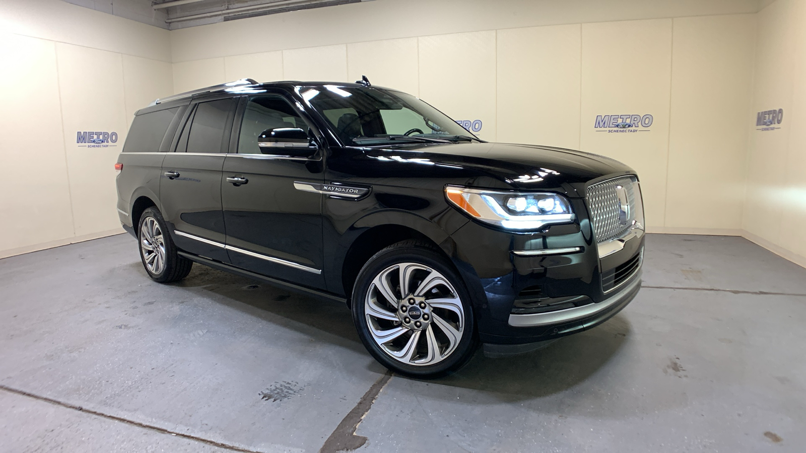 2022 Lincoln Navigator L Reserve 1