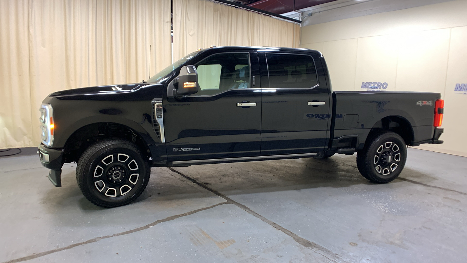 2023 Ford F-250SD Platinum 6